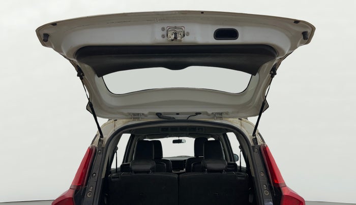 2022 Maruti XL6 ALPHA AT, Petrol, Automatic, 63,852 km, Boot Door Open