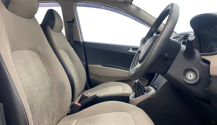 2014 Hyundai Xcent S (O) 1.2, Petrol, Manual, 64,015 km, Right Side Front Door Cabin