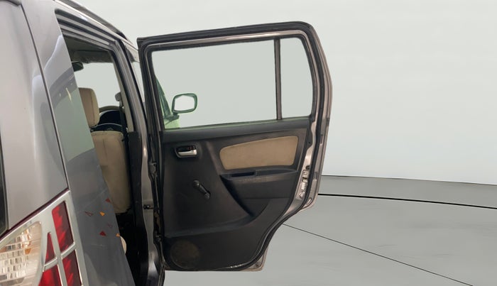 2017 Maruti Wagon R 1.0 LXI CNG, CNG, Manual, 1,04,063 km, RHS Rear Door