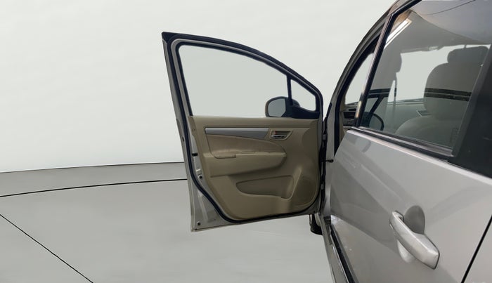 2013 Maruti Ertiga VXI ABS, Petrol, Manual, 59,625 km, LHS Front Door