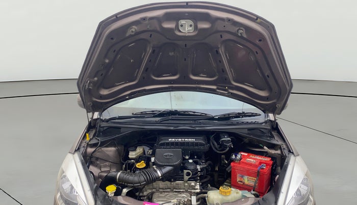 2017 Tata Tiago XT PETROL, Petrol, Manual, 37,680 km, Open Bonet