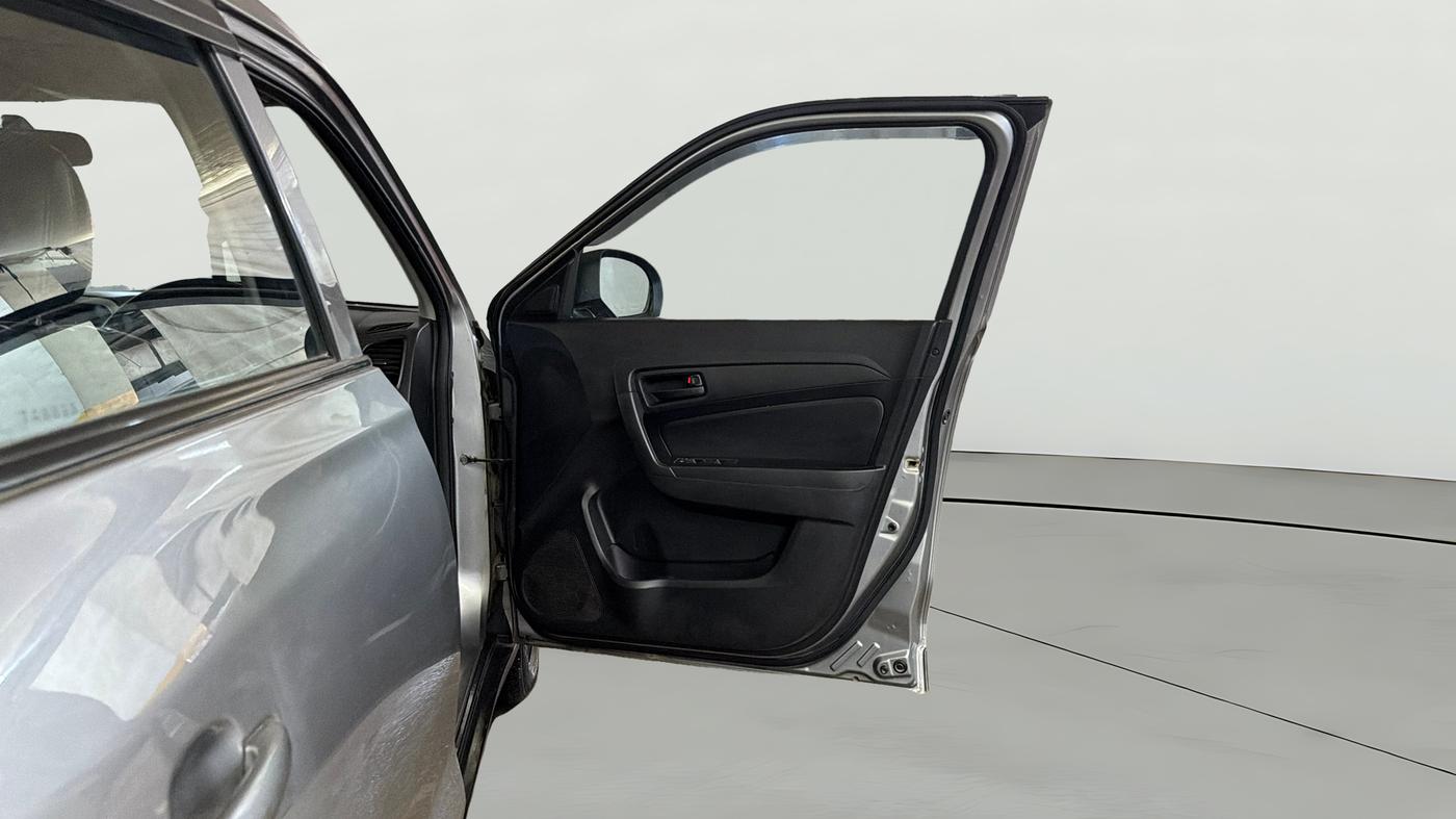 2021 Maruti Vitara Brezza LXI, Petrol, Manual, 22,583 km, RHS Front Door