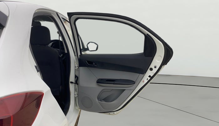 2021 Tata Tiago XT LIMITED EDITION PETROL, CNG, Manual, 1,04,937 km, RHS Rear Door