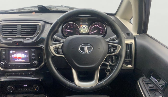 2017 Tata Hexa XT 4X2 7 STR, Diesel, Manual, 89,492 km, Steering Wheel Close Up