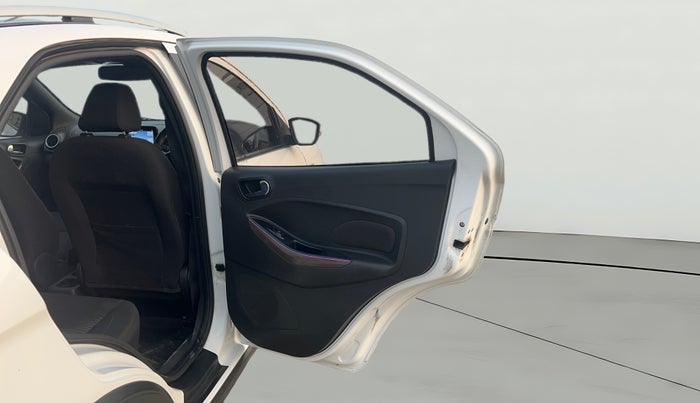 2018 Ford FREESTYLE TITANIUM PLUS 1.5 DIESEL, Diesel, Manual, 70,086 km, RHS Rear Door