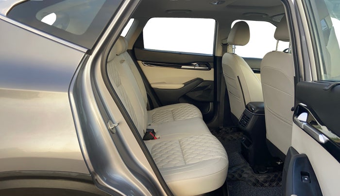 2021 KIA SELTOS HTX IVT 1.5 PETROL, Petrol, Automatic, 48,852 km, Right Side Rear Door Cabin