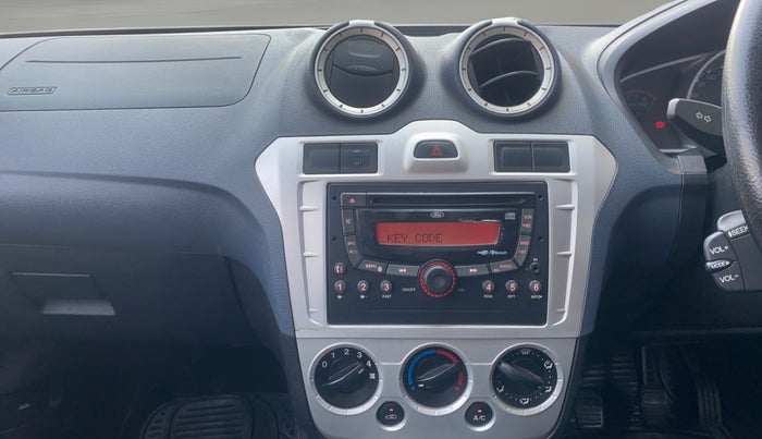 2012 Ford Figo TITANIUM 1.4 DIESEL, Diesel, Manual, 1,20,381 km, Air Conditioner