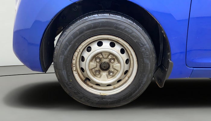 2012 Hyundai Eon D-LITE+, Petrol, Manual, 88,924 km, Left Front Wheel