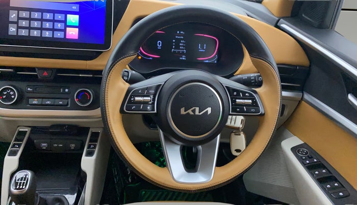 2022 KIA CARENS PRESTIGE 1.4 PETROL 7 STR, Petrol, Manual, 14,137 km, Steering Wheel Close Up