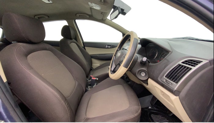 2014 Hyundai i20 SPORTZ 1.2, Petrol, Manual, 89,178 km, Right Side Front Door Cabin