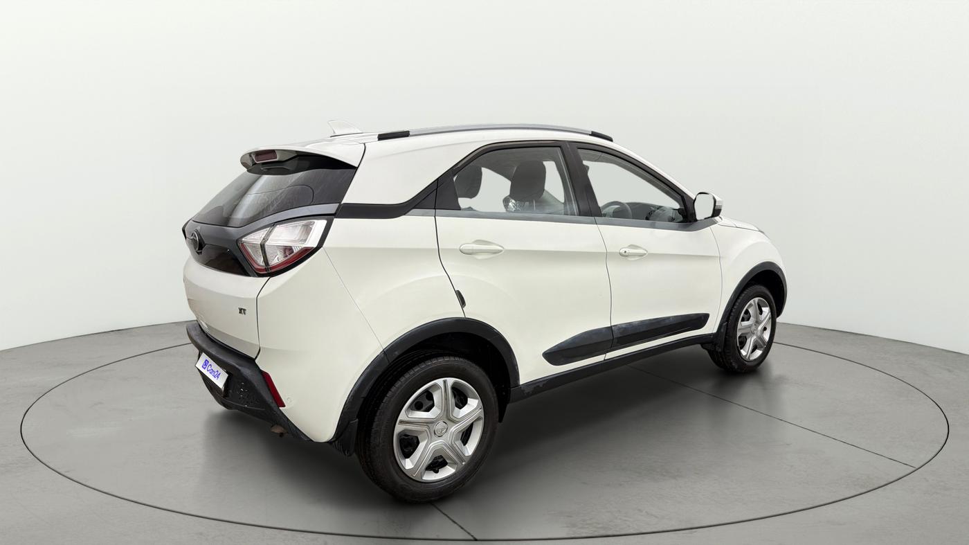 2018 Tata NEXON XT PETROL, Petrol, Manual, 28,953 km, Right Back Diagonal