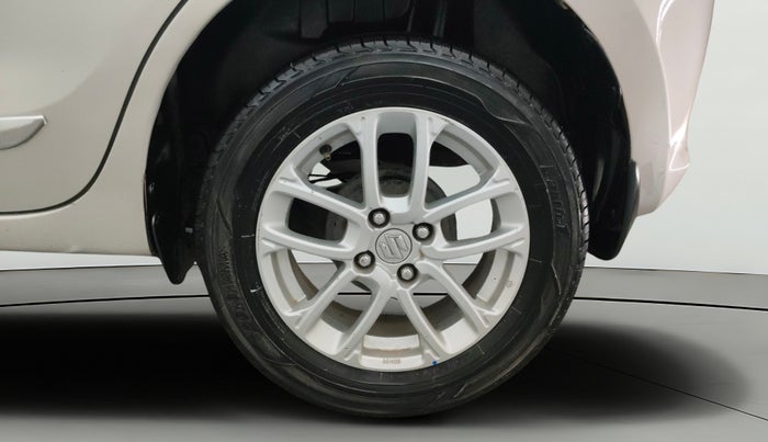 2018 Maruti Swift ZXI, Petrol, Manual, 1,09,200 km, Left Rear Wheel
