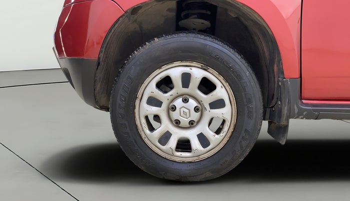 2014 Renault Duster RXL PETROL, Petrol, Manual, 41,936 km, Left Front Wheel