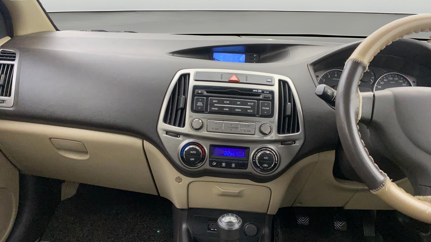 2014 Hyundai i20 MAGNA 1.2, Petrol, Manual, 18,284 km, Air Conditioner