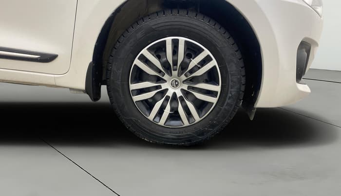 2023 Maruti Swift VXI, Petrol, Manual, 87,983 km, Right Front Wheel