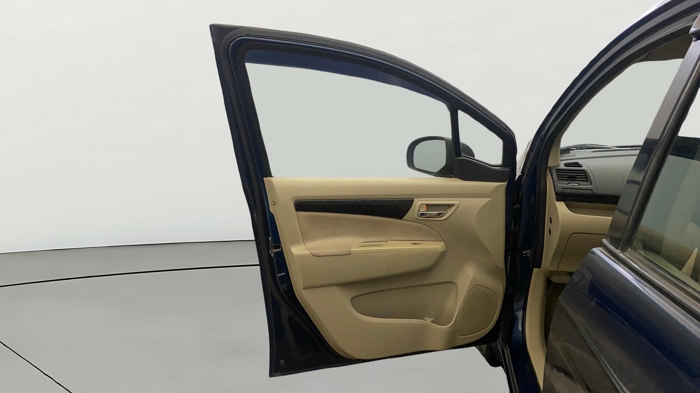 2014 Maruti Ertiga VXI, Petrol, Manual, 30,602 km, LHS Front Door