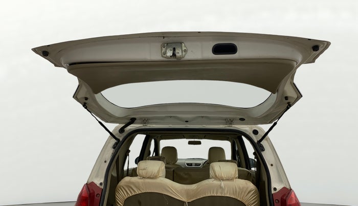 2015 Maruti Ertiga VXI, CNG, Manual, 70,614 km, Boot Door Open