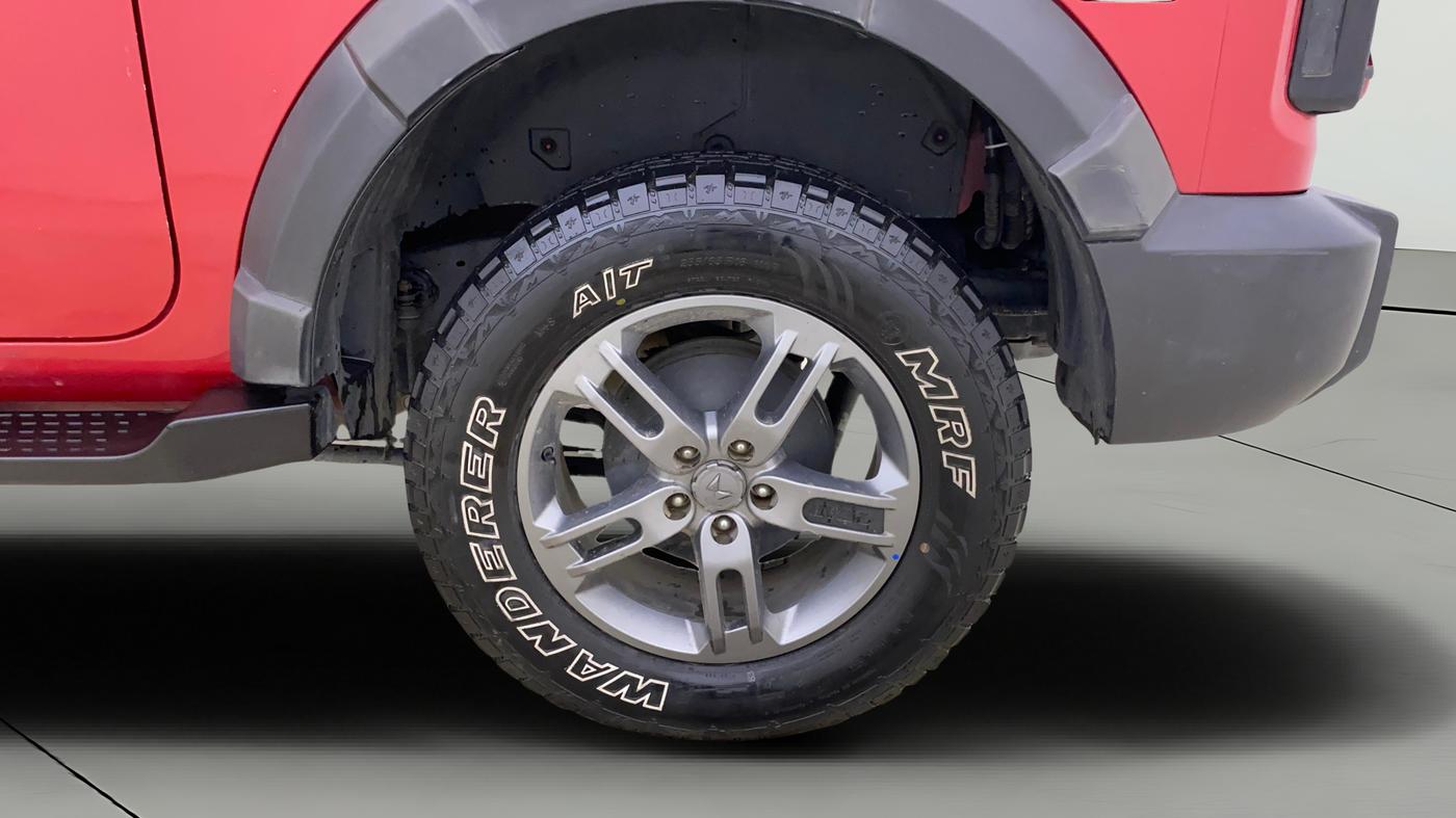 2023 Mahindra Thar LX D AT 4WD HT, Diesel, Automatic, 67,624 km, Left Rear Wheel