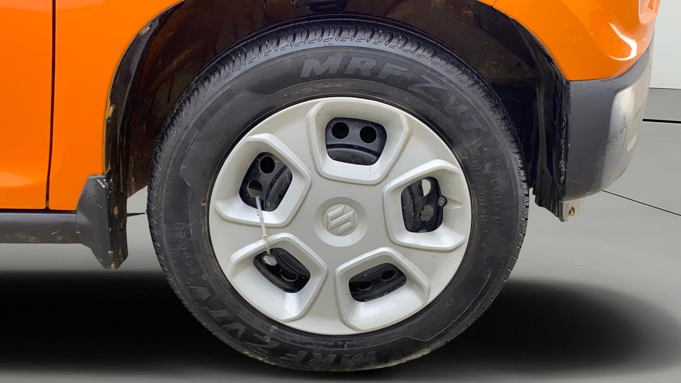 2019 Maruti S PRESSO VXI (O), Petrol, Manual, 27,079 km, Right Front Wheel