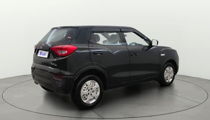 2022 Mahindra XUV300 W4 1.2 PETROL, Petrol, Manual, 1,07,747 km, Right Back Diagonal