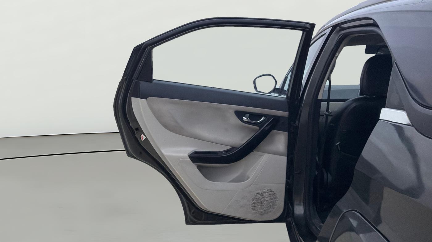 2020 Tata NEXON XZ PLUS PETROL, CNG, Manual, 91,246 km, LHS Rear Door