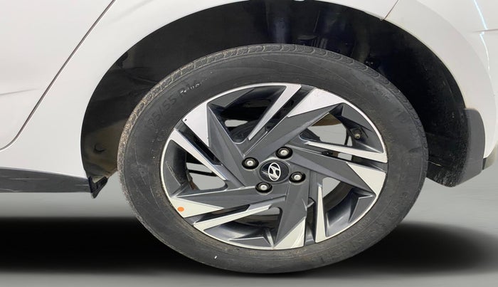 2022 Hyundai NEW I20 ASTA (O) 1.0 TURBO GDI DCT, Petrol, Automatic, 41,669 km, Left Rear Wheel