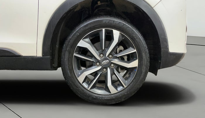 2019 Mahindra XUV300 W8 (O) 1.2 PETROL, Petrol, Manual, 75,045 km, Right Front Wheel