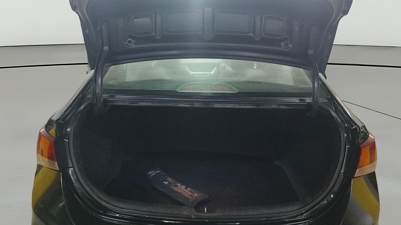 2018 Hyundai Verna 1.6 VTVT SX, Petrol, Manual, 56,177 km, Boot Open Zoomed View
