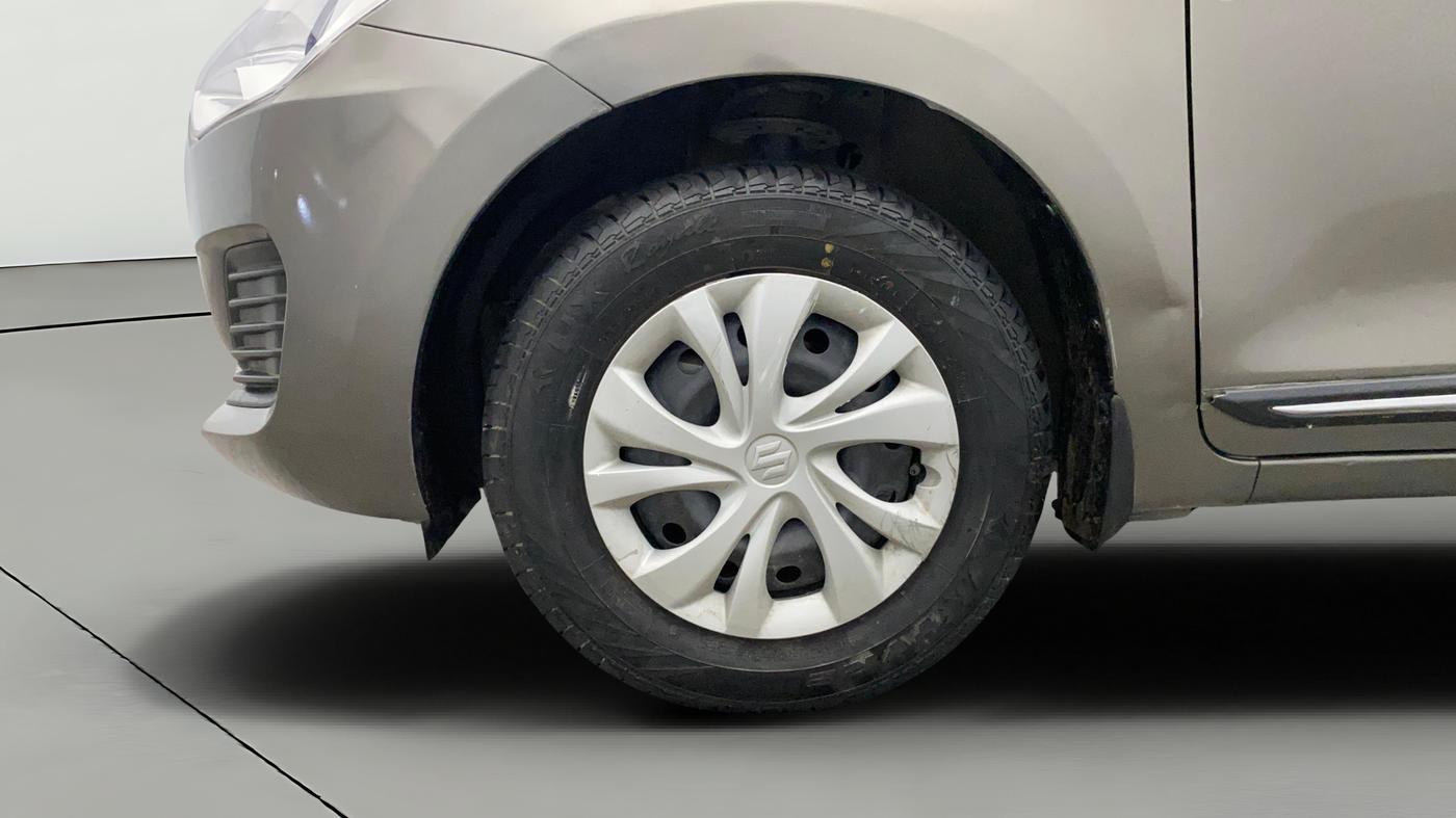 2023 Maruti Swift VXI, Petrol, Manual, 38,329 km, Left Front Wheel