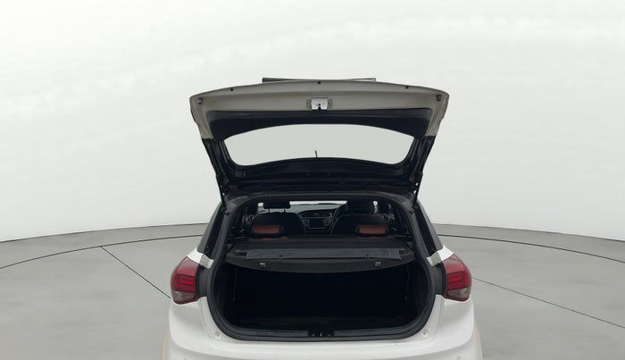 2018 Hyundai Elite i20 ASTA 1.2 DUAL TONE, Petrol, Manual, 75,068 km, Boot Door Open