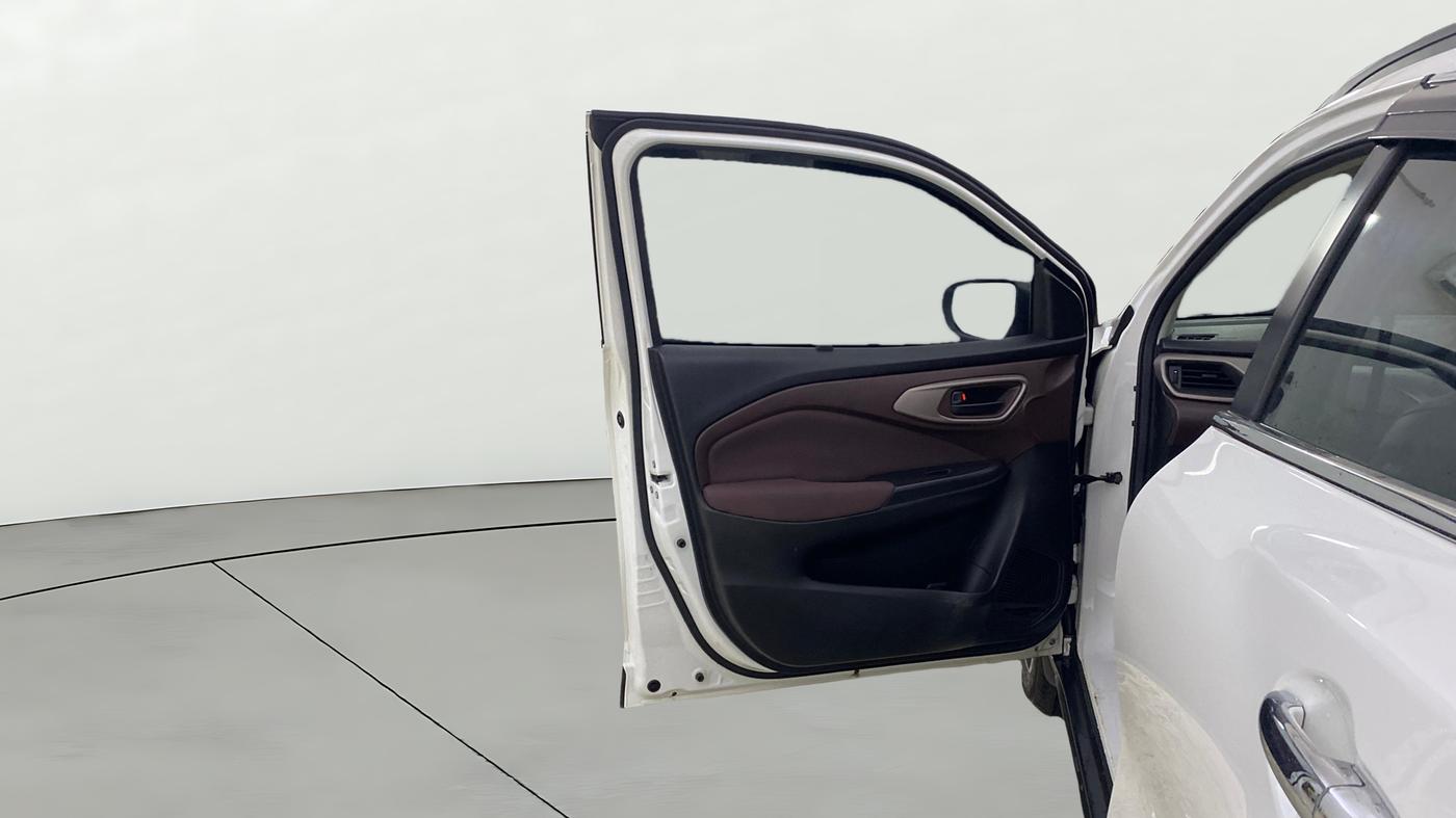 2025 Maruti FRONX DELTA CNG 1.2 MT, CNG, Manual, 5,506 km, LHS Front Door