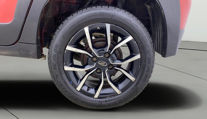 2018 Mahindra KUV 100 NXT K8 P 6 STR, Petrol, Manual, 33,453 km, Left Rear Wheel