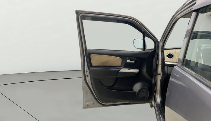 2017 Maruti Wagon R 1.0 LXI CNG, CNG, Manual, 1,00,490 km, LHS Front Door