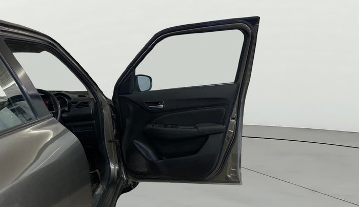 2020 Maruti Swift VXI, Petrol, Manual, 59,556 km, RHS Front Door