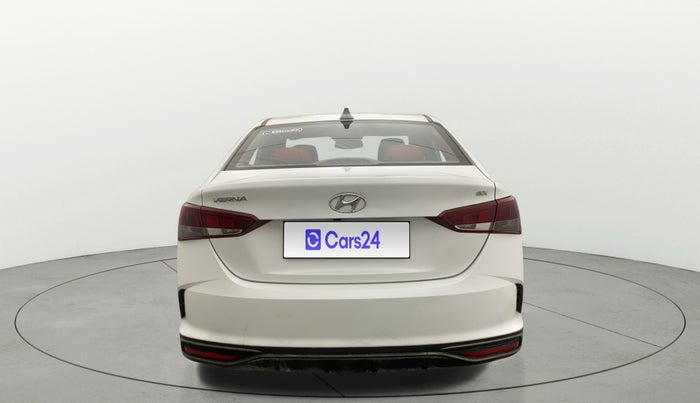 2022 Hyundai Verna SX (O)1.5 VTVT, CNG, Manual, 60,708 km, Back/Rear