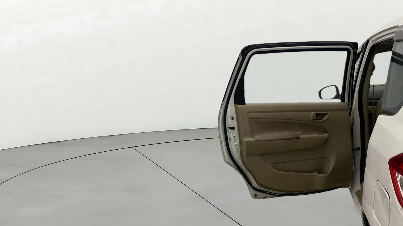 2014 Maruti Ertiga ZDI, Diesel, Manual, 1,31,702 km, LHS Rear Door