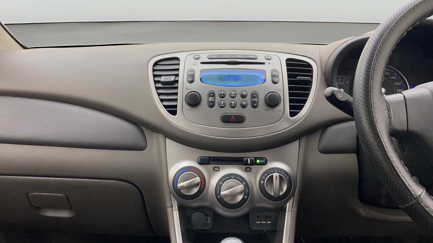 2015 Hyundai i10 SPORTZ 1.1, Petrol, Manual, 59,954 km, Air Conditioner