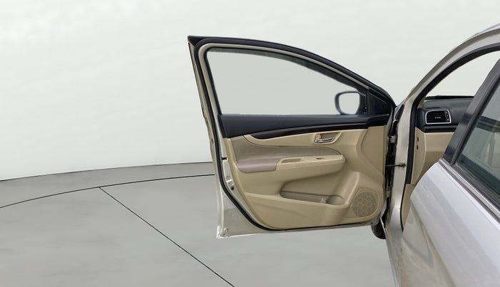 2015 Maruti Ciaz ZDI SHVS, Diesel, Manual, 97,981 km, LHS Front Door