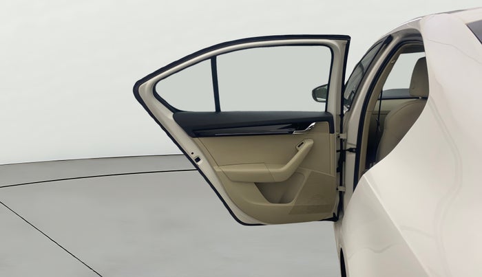 2018 Skoda Octavia L&K 1.8 TSI AT, Petrol, Automatic, 79,257 km, LHS Rear Door