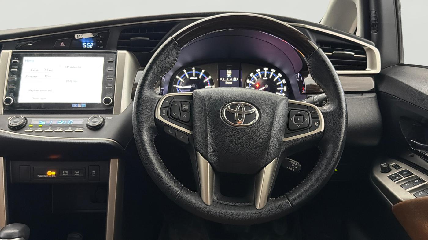2022 Toyota Innova Crysta 2.7 ZX AT 7 STR, Petrol, Automatic, 62,807 km, Steering Wheel Close Up