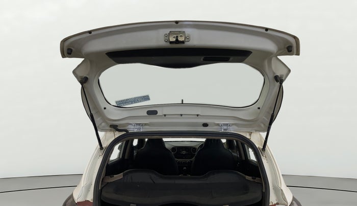 2015 Hyundai Grand i10 MAGNA 1.2 KAPPA VTVT, CNG, Manual, 67,025 km, Boot Door Open