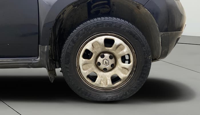 2014 Renault Duster RXL PETROL, Petrol, Manual, 38,093 km, Right Front Wheel