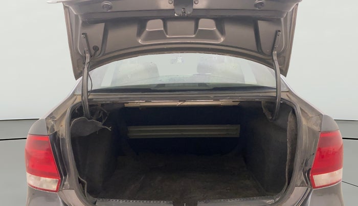 2013 Volkswagen Vento HIGHLINE 1.6 MPI, Petrol, Manual, 1,25,169 km, Boot Open Zoomed View