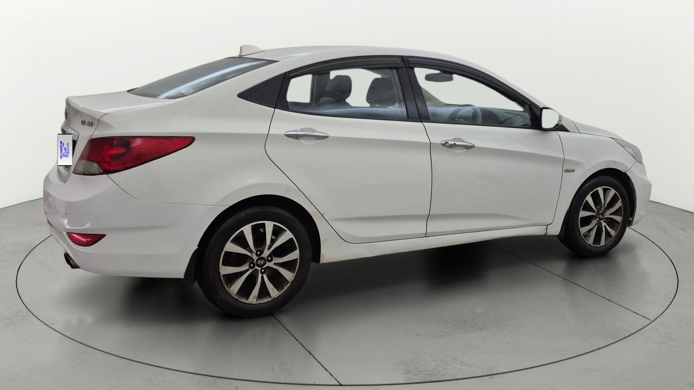 2014 Hyundai Verna FLUIDIC 1.6 CRDI SX OPT, Diesel, Manual, 1,26,495 km, Right Back Diagonal