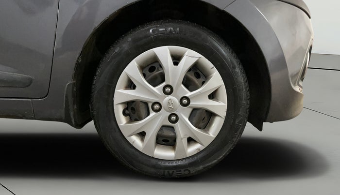 2016 Hyundai Grand i10 MAGNA 1.2 KAPPA VTVT, CNG, Manual, 67,135 km, Right Front Wheel