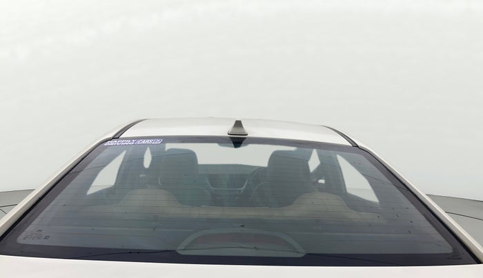 2018 Hyundai Verna 1.6 CRDI SX + AT, Diesel, Automatic, 1,01,963 km, Rear Windshield