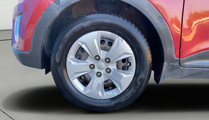 2015 Hyundai Creta S 1.6 PETROL, Petrol, Manual, 1,25,511 km, Left Front Wheel