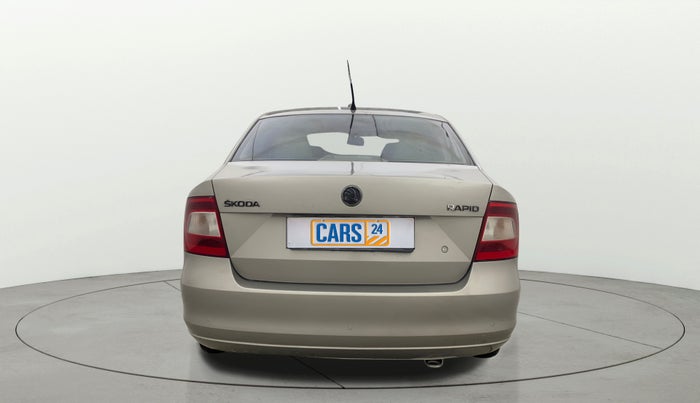 2015 Skoda Rapid 1.6 MPI ELEGANCE PLUS, Petrol, Manual, 1,26,232 km, Back/Rear