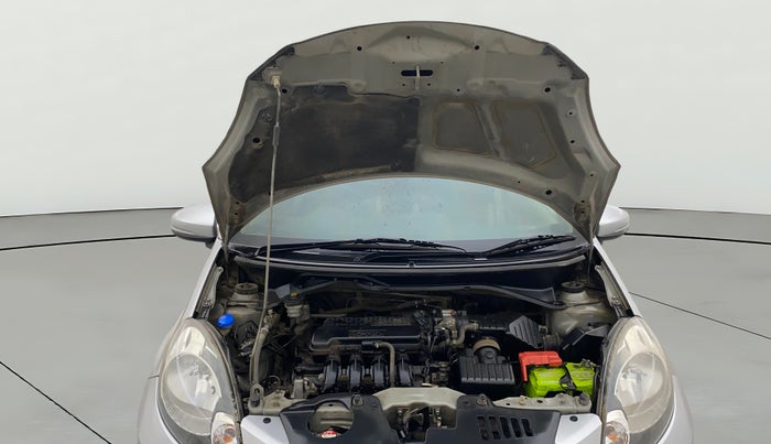 2015 Honda Amaze 1.2L I-VTEC S, Petrol, Manual, 1,07,704 km, Open Bonet