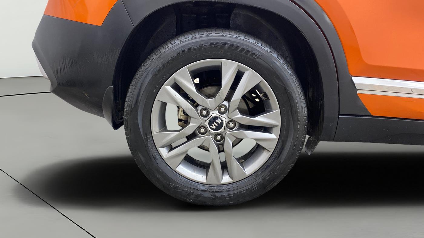 2020 KIA SELTOS HTX PLUS 1.5 DIESEL, Diesel, Manual, 1,39,258 km, Right Rear Wheel